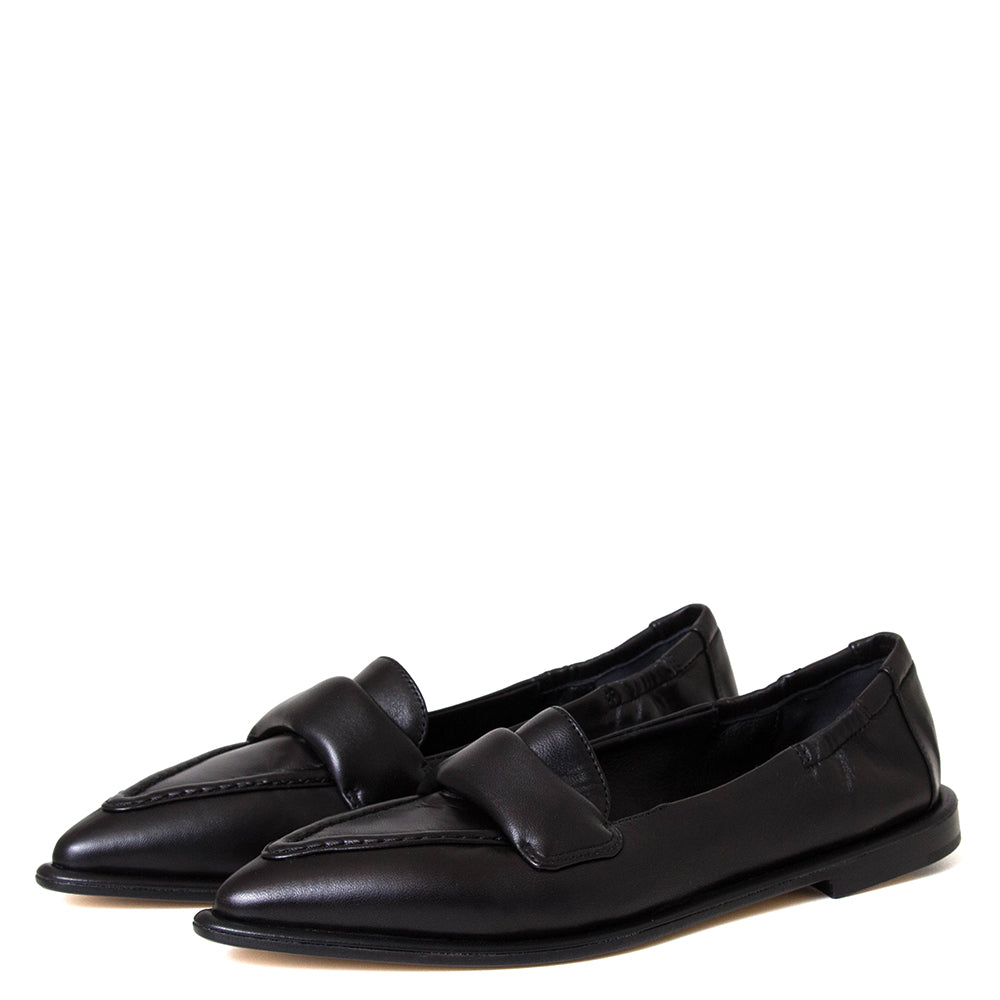 Gunhild Women's Leather Flat