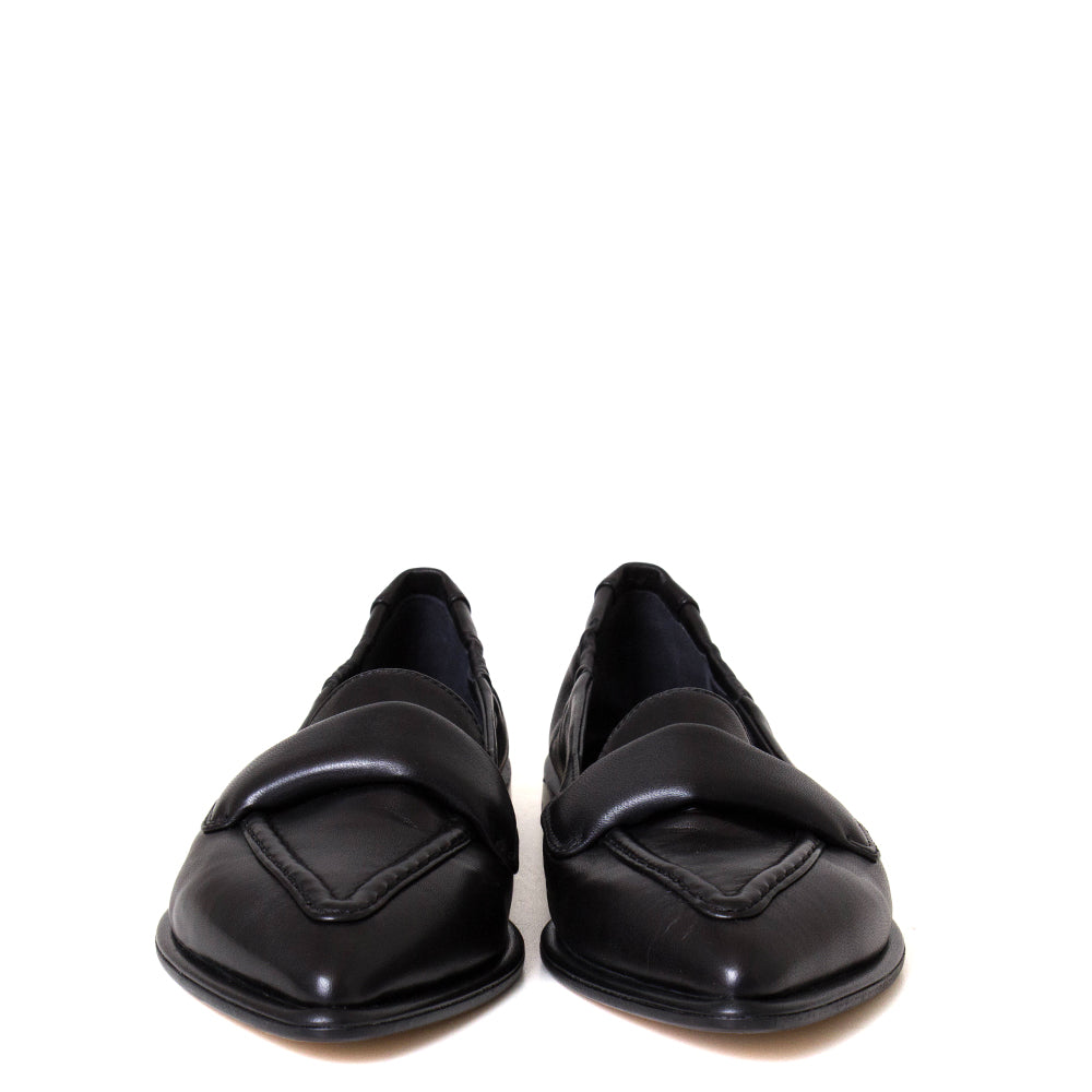 Gunhild Women's Leather Flat