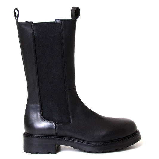 Strategia A5787. Women's 1½ inch heel black leather Chelsea boot. Made in Italy.