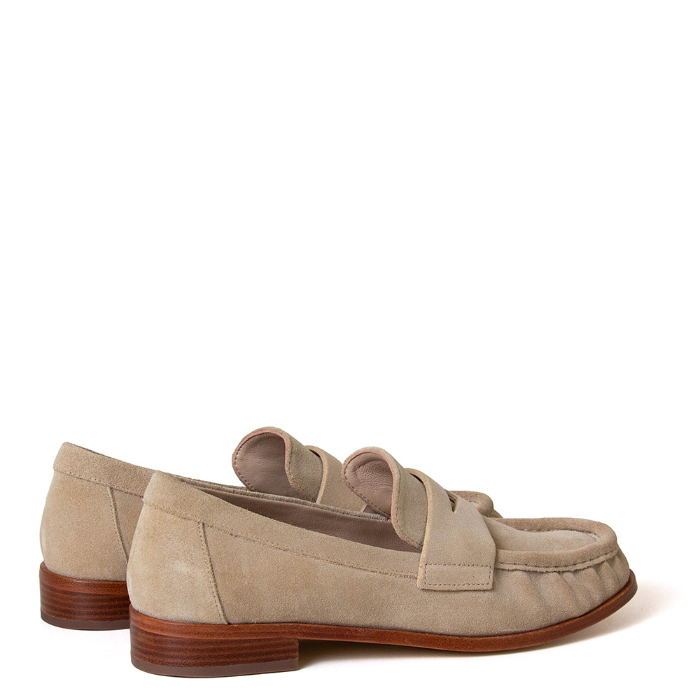 Arezza Women's Suede Loafer
