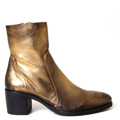 Strategia A4560. Women's 2¼ inch heel gold leather boot. Made in Italy.