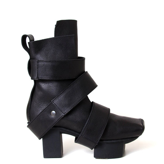 Dimension Platform Leather Ankle Boot