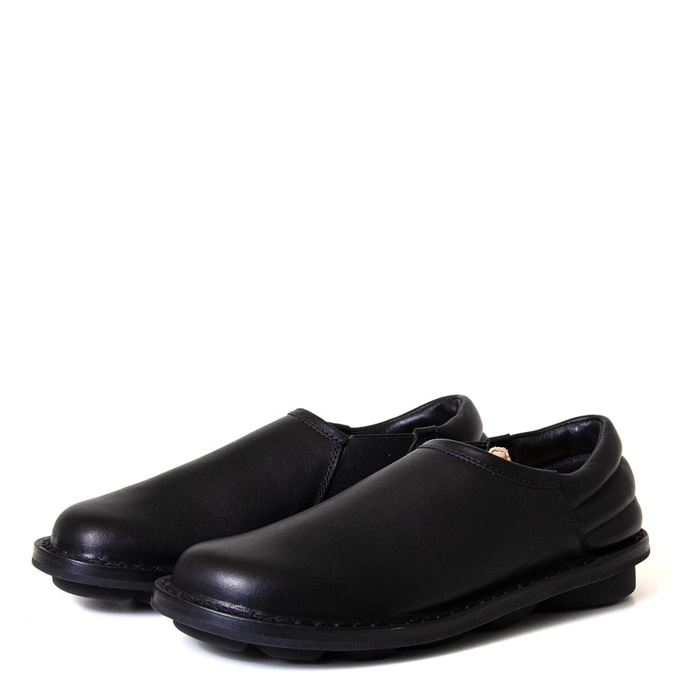Encased Women's Leather Slip-On Shoe