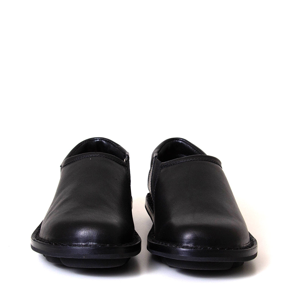 Encased Women's Leather Slip-On Shoe