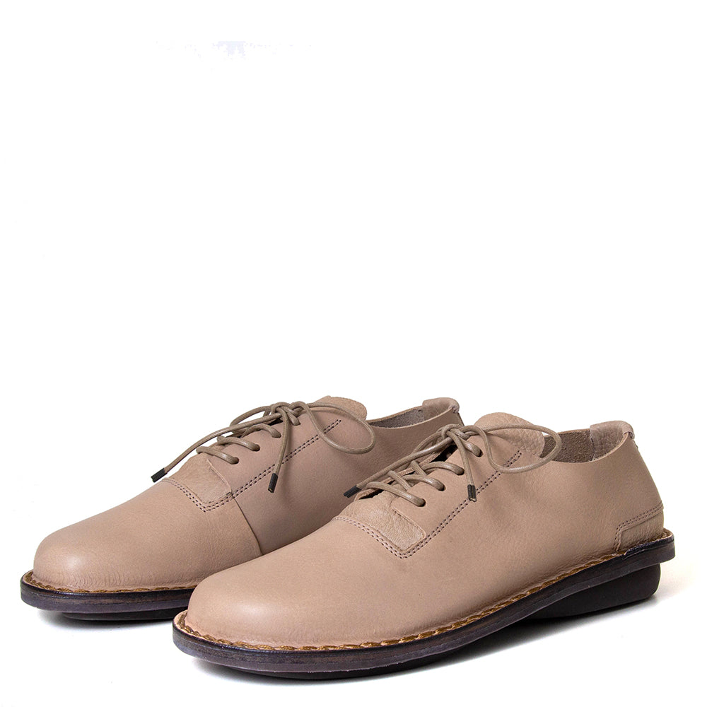 Trippen Insight. Women's light leather lace-up shoe. Made in Germany. 