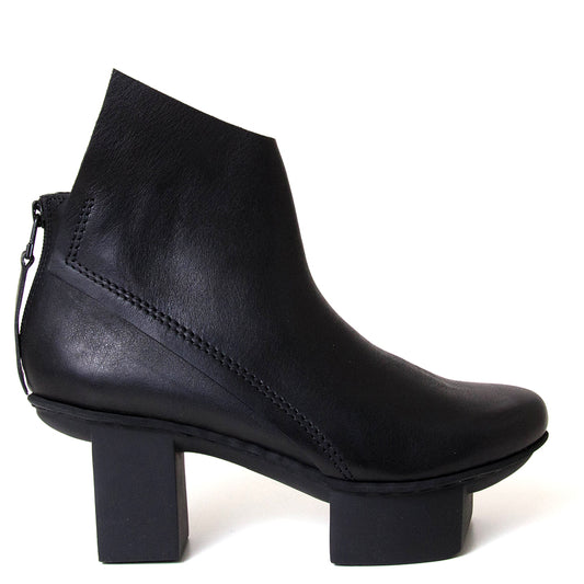 Trippen Prospect. Women's 3 inch platform heel in black leather.