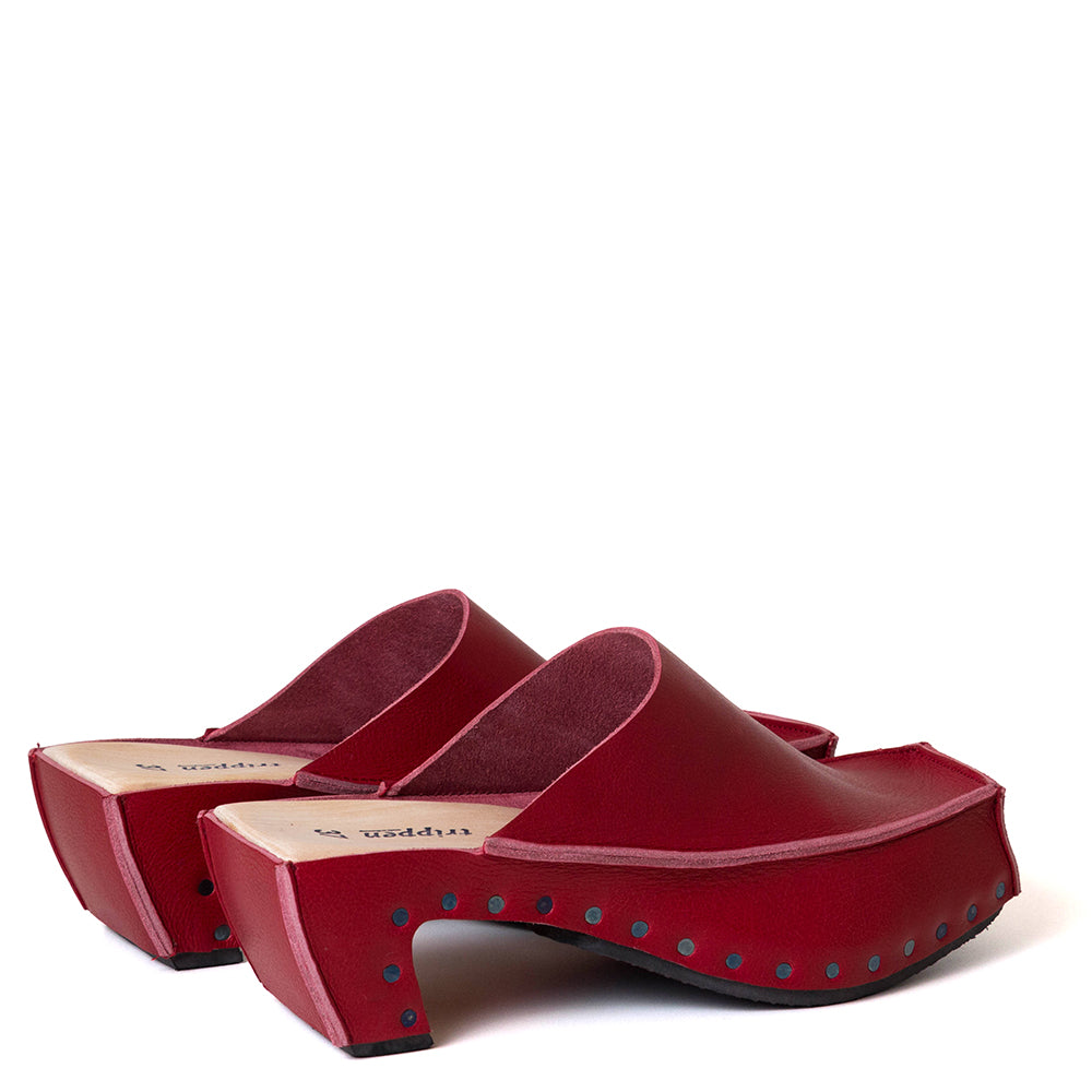 Rugged Women's Leather Clog