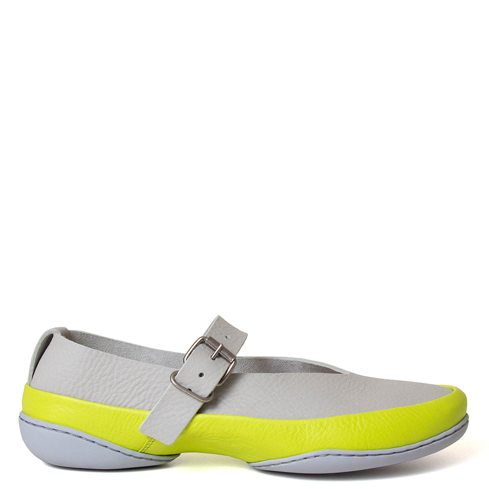 Surface Women's Leather Shoe