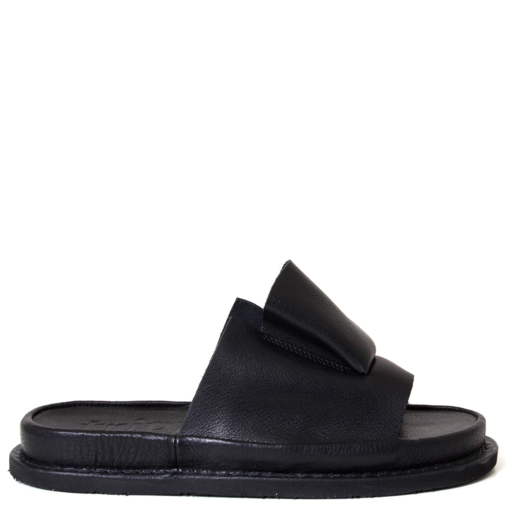 Unfurl Women's Leather Sandal