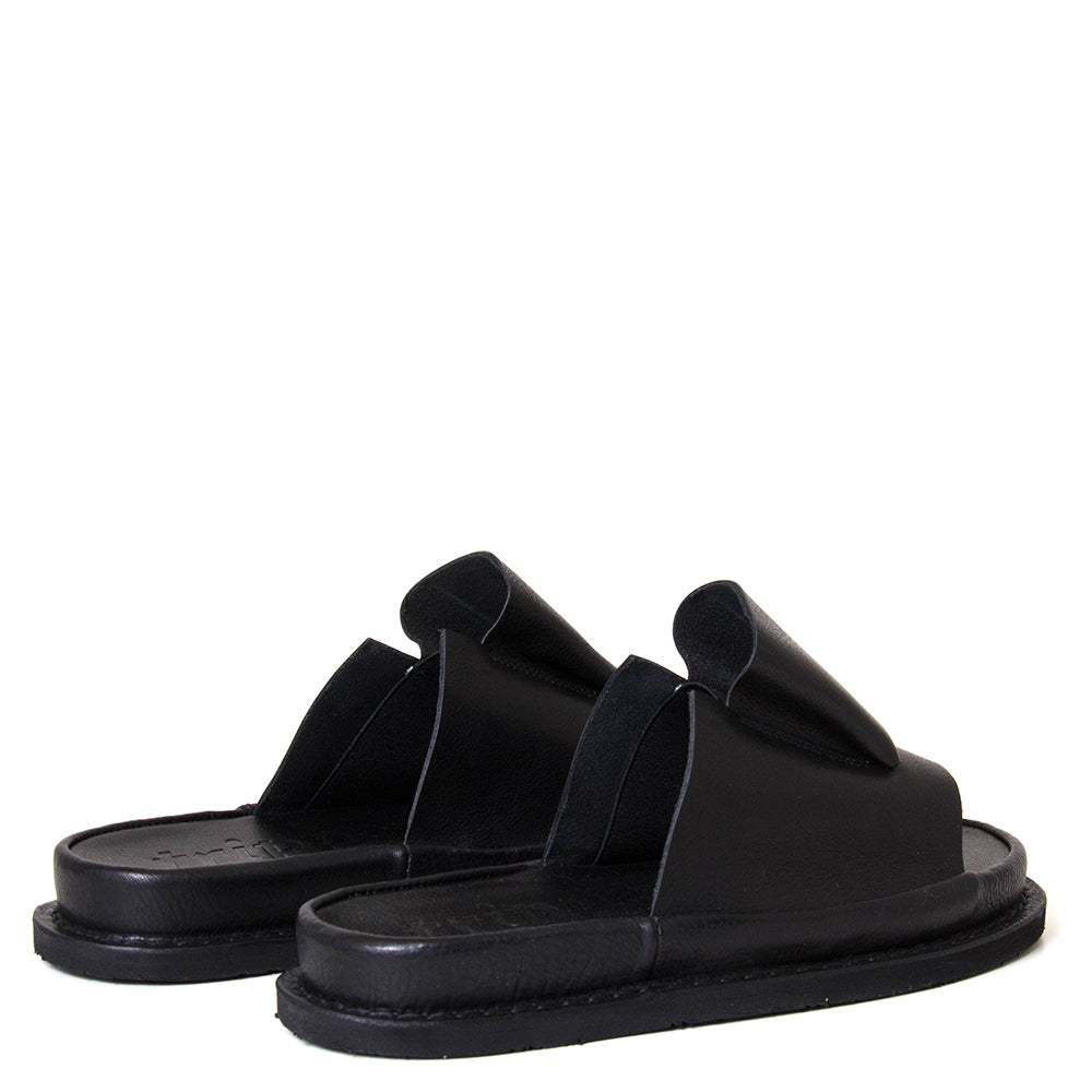 Unfurl Women's Leather Sandal