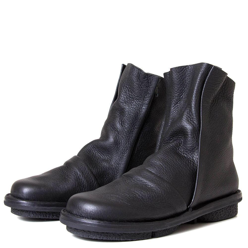 Trippen Vector. Women's black leather ankle boot. Made in Germany.