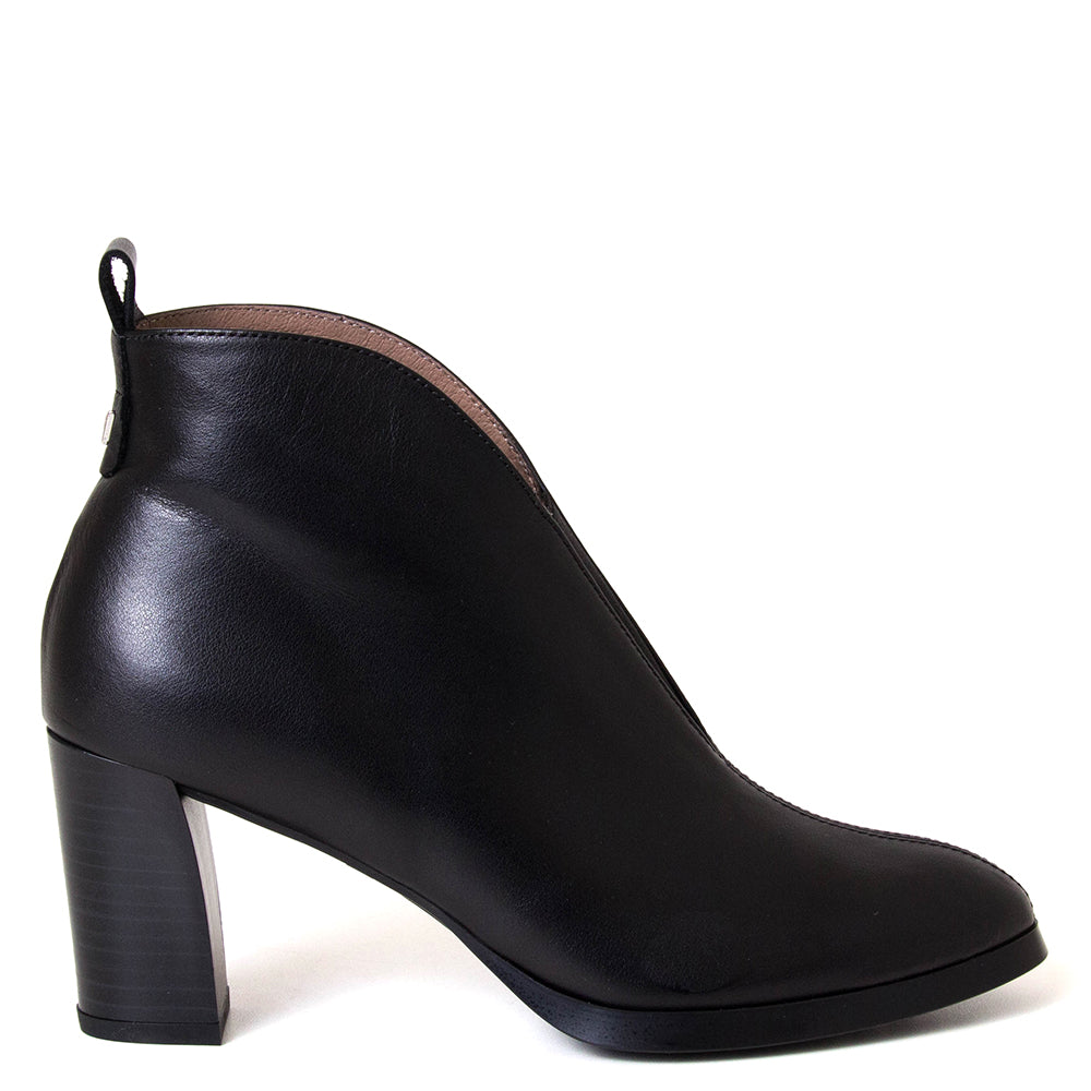 Ecija Women's Leather Boot