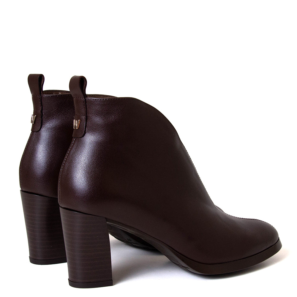 Ecija Women's Leather Boot