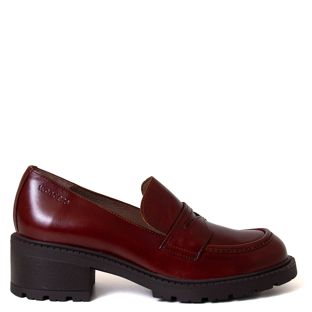 Guada Women's Leather Loafer Pump