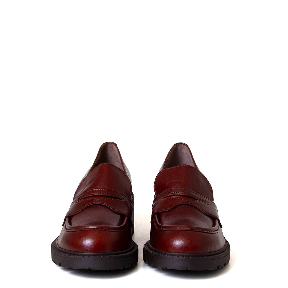 Guada Women's Leather Loafer Pump