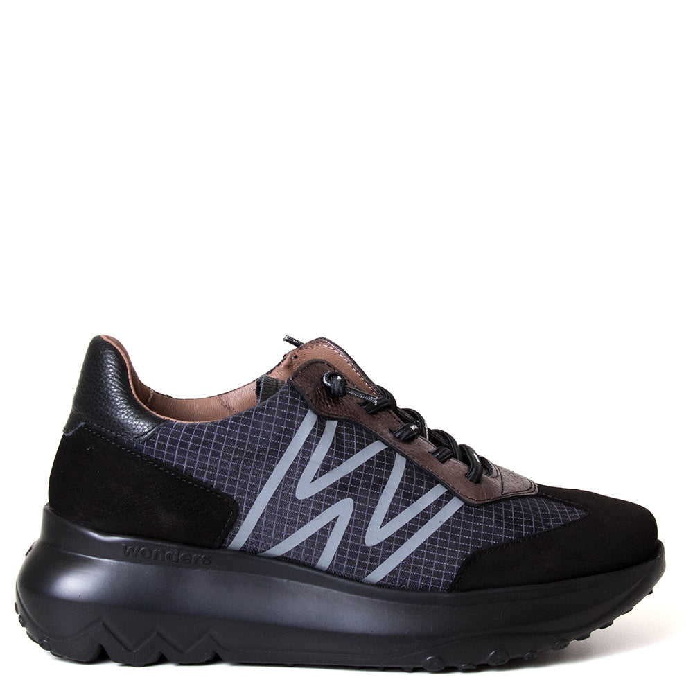 Nebula Women's Leather Sneaker