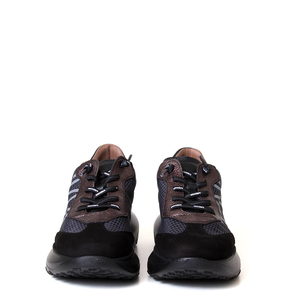 Nebula Women's Leather Sneaker