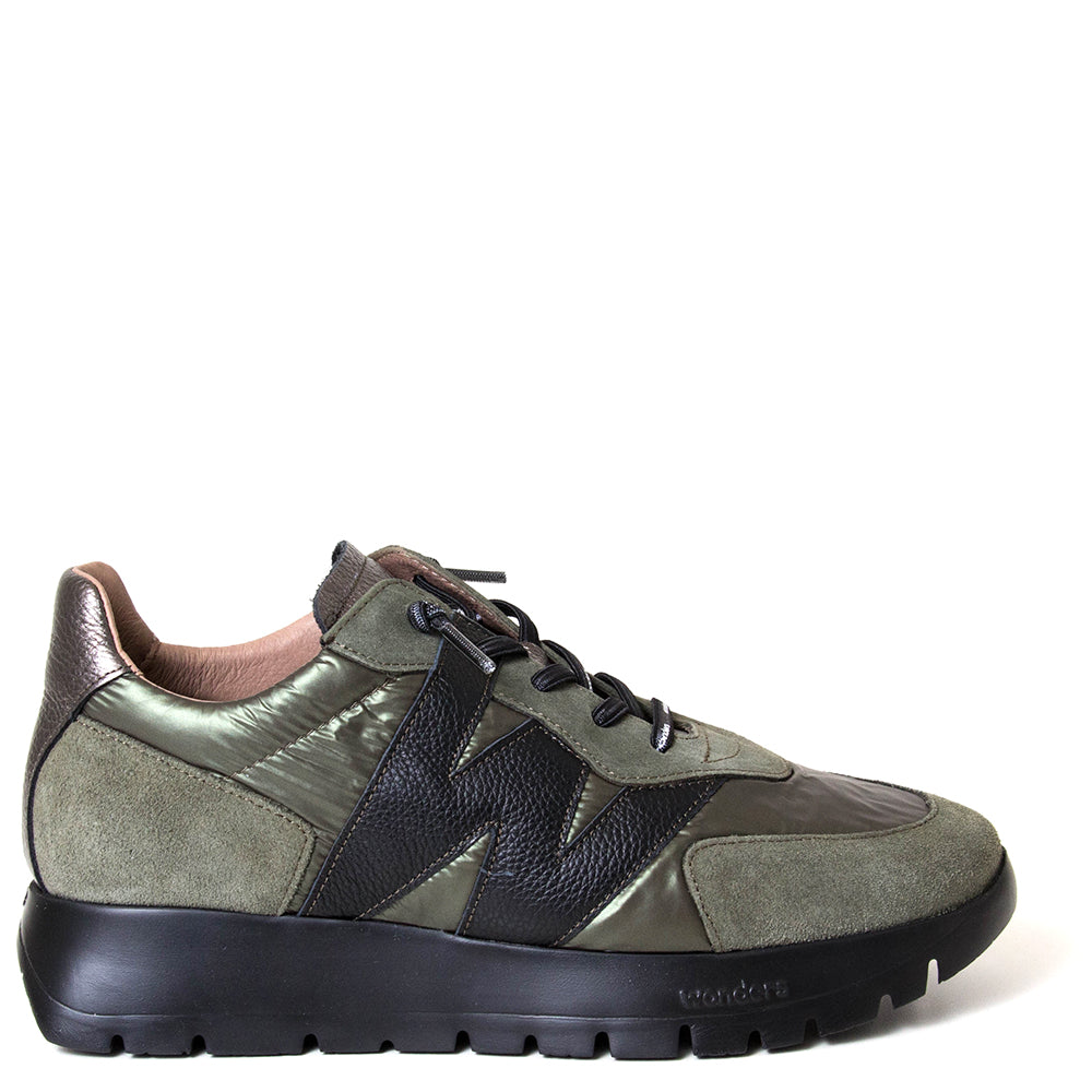 Wonders A-2464 Oslo. Women's chunky multi leather and suede sneaker. 