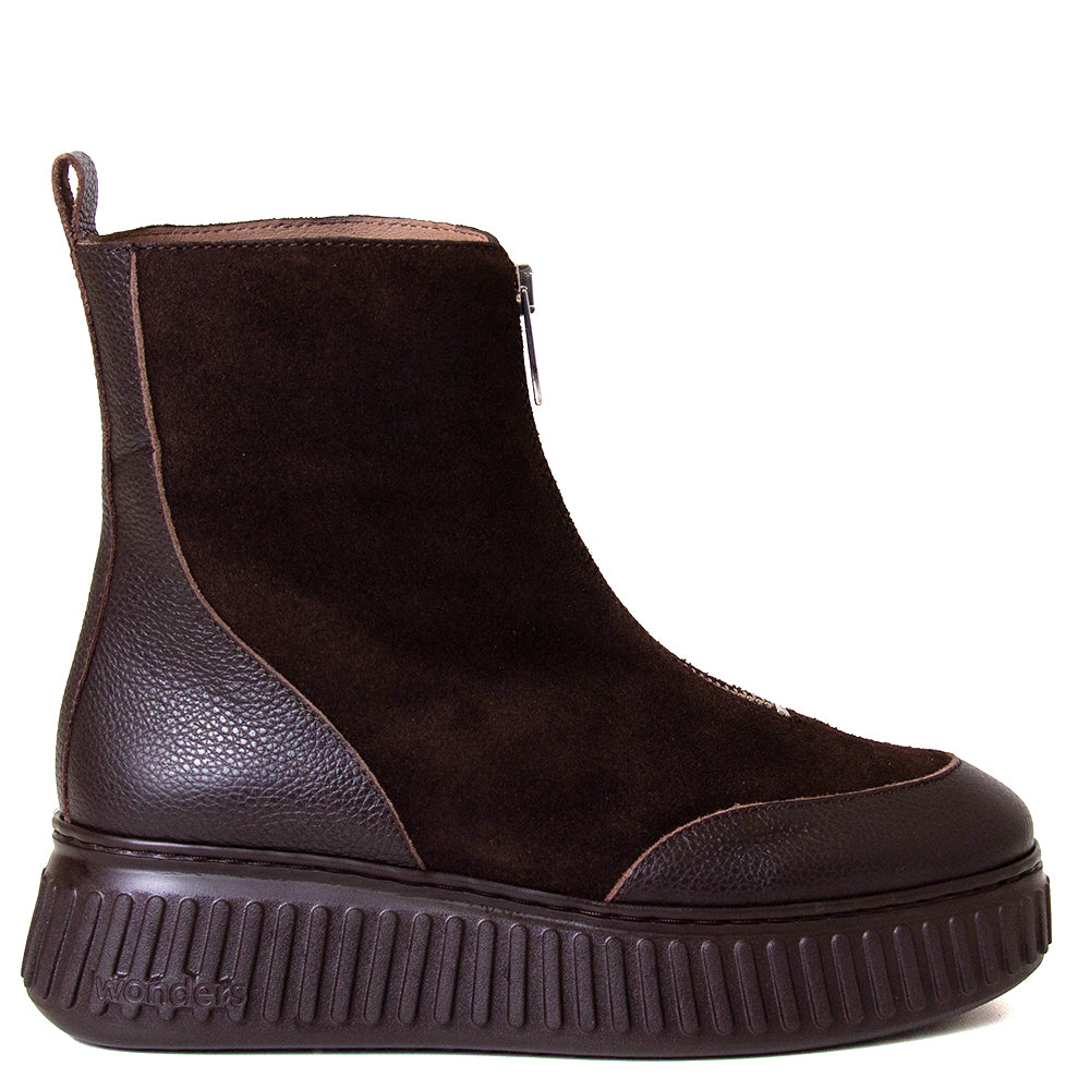 Villanueva Women's Leather Wedge Boot