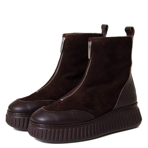 Villanueva Women's Leather Wedge Boot