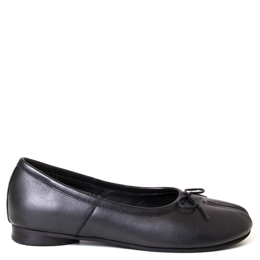 Taeko Women's Leather Ballerina Flat