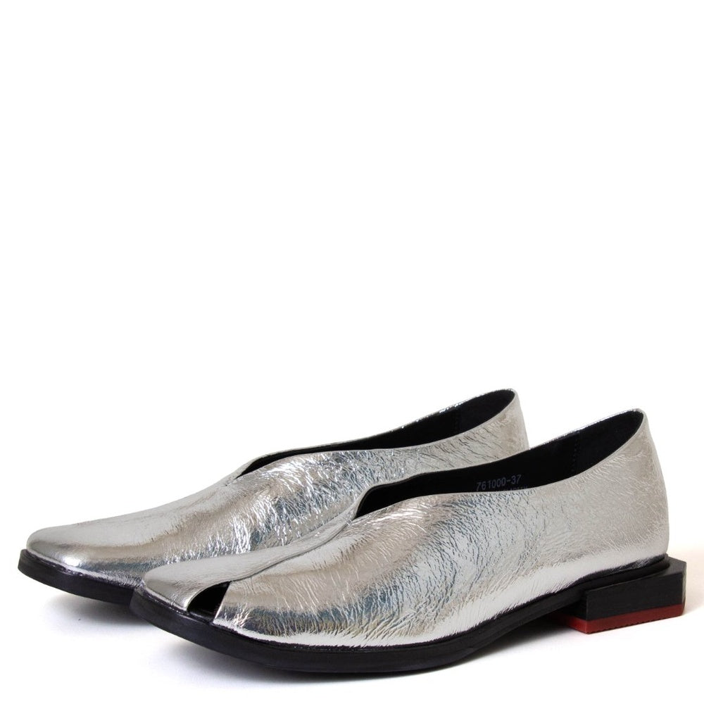 Akemi Women's Leather Slip-On