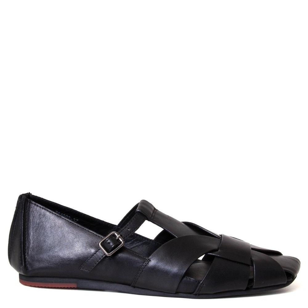 Hana Women's Leather Closed-Toe Sandal