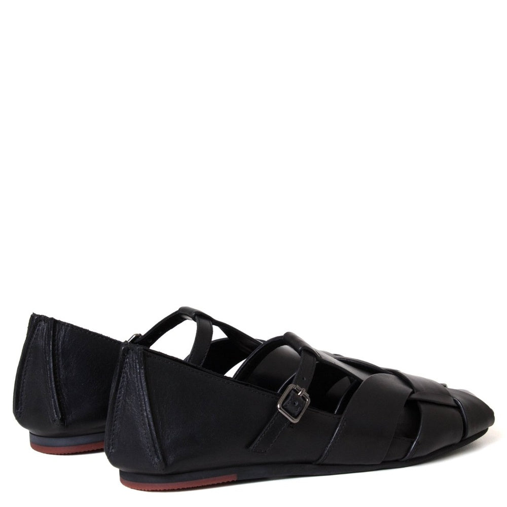 Hana Women's Leather Closed-Toe Sandal