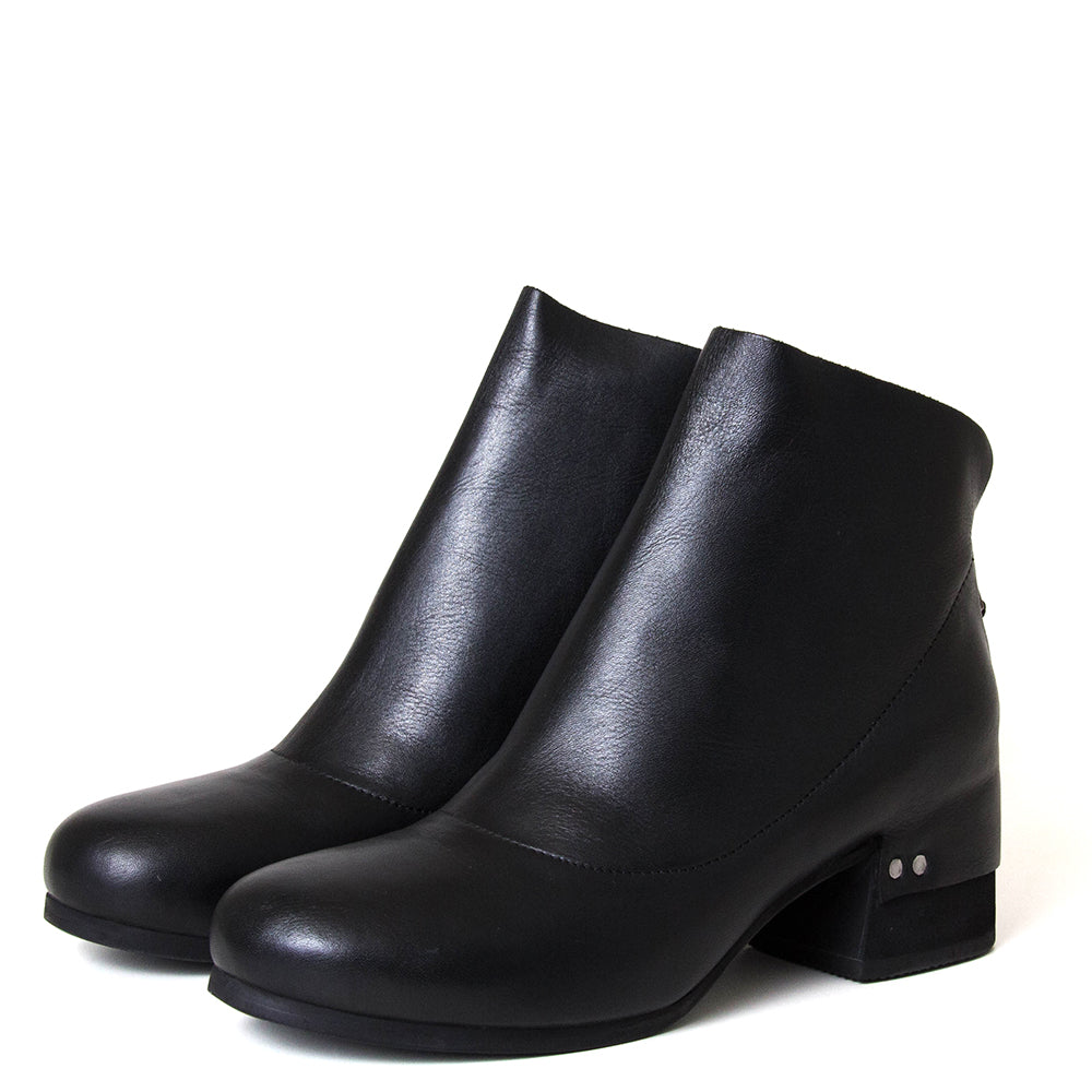 Steady Women's Leather Boot