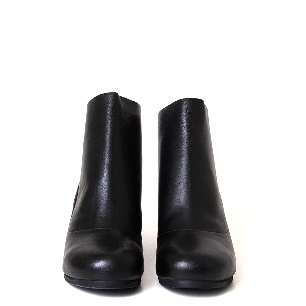 Steady Women's Leather Boot