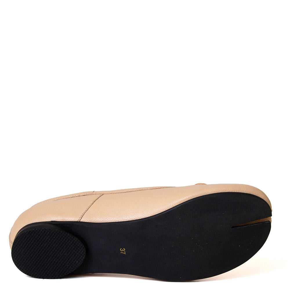 Taeko Women's Leather Ballerina Flat