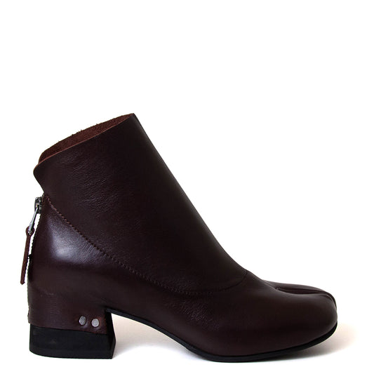 Haku Women's Leather Split-Toe Boot