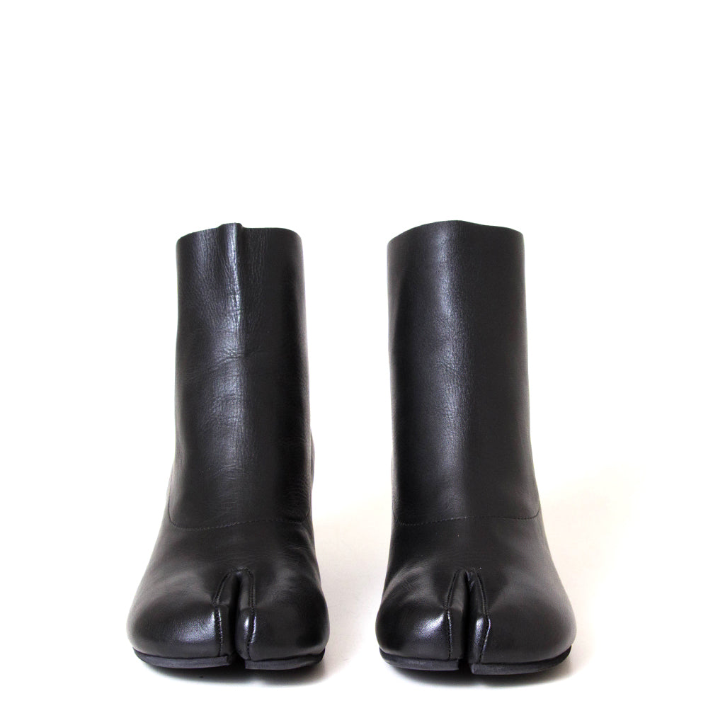 yuko imanishi + 737038-1 Haku. Women's 1¾" heel split toe leather ankle boot. 