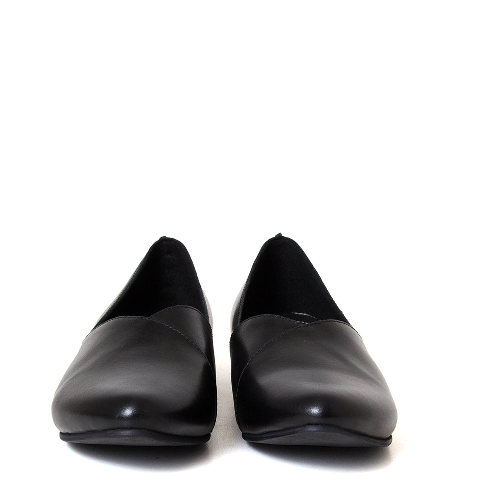 Ibuki Women's Leather Flat