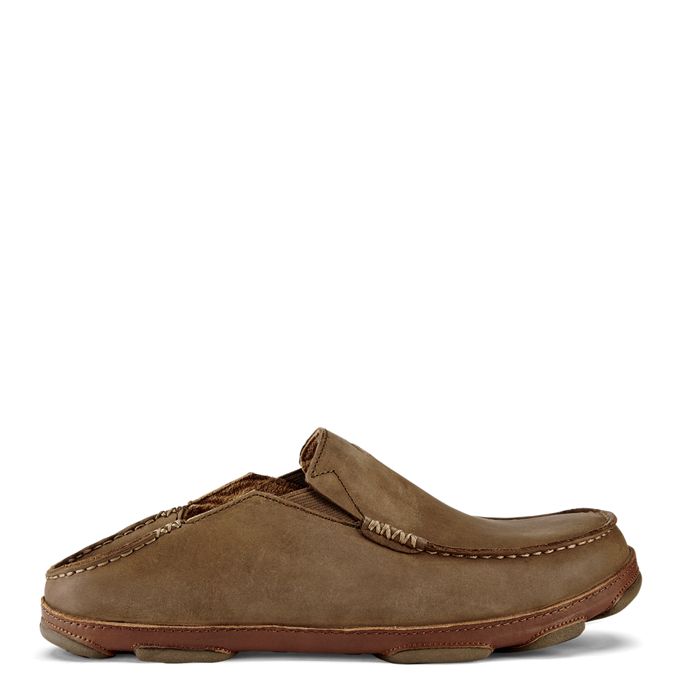 Olukai Moloa. Men's slip-on shoe in brown waxed nubuck leather. Side view with back folded down.