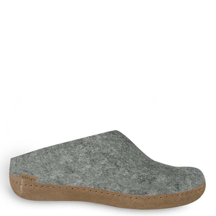 Glerups Slip On. Unisex 100% grey wool slipper. Made in Romania. Side view.