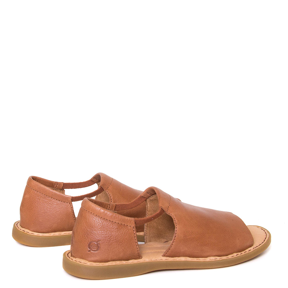 Born Cove. Women's sandal in brown leather. Elastic band upper. Back pair view.