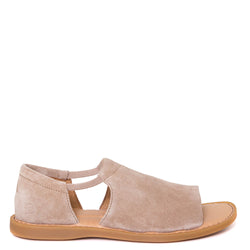 Born Cove. Women's sandal in taupe suede. Elastic band upper. Side view.