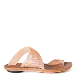 Cydwoq Thong , Hillary Sandal Pink gold leather, single strap and toe ring. Made in California. Side view.