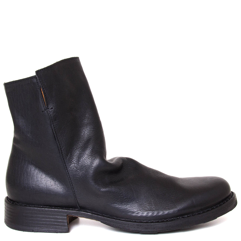 Fiorentini + Baker Elf. Men's side zip boot in black Italian leather. 1⅛-inch heel made in Italy. Side view.