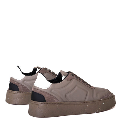 OA non-fashion A55 Kayla. Women's sneaker in brown leather.