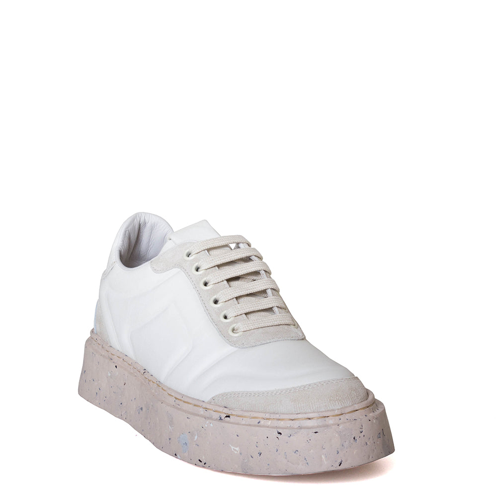 OA non-fashion A55 Kayla. Women's sneaker in white leather.