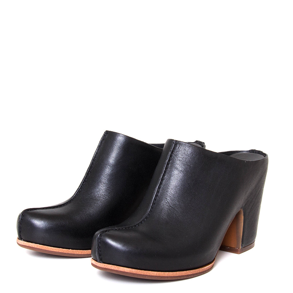 Kork-Ease K66703 Sagano. Women's 4 inch heeled mule in black leather. 3/4 view.