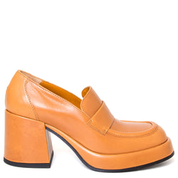 Lemare 4058 Felicia. Women's 3 inch pump in yellow leather. Made in Italy. Side view.