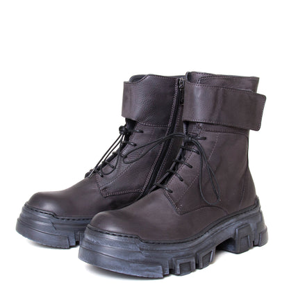 Lofina 1001 in Gas Londra. Women's  2⅛-inch platform combat boot. Made in Italy. 3/4 view.