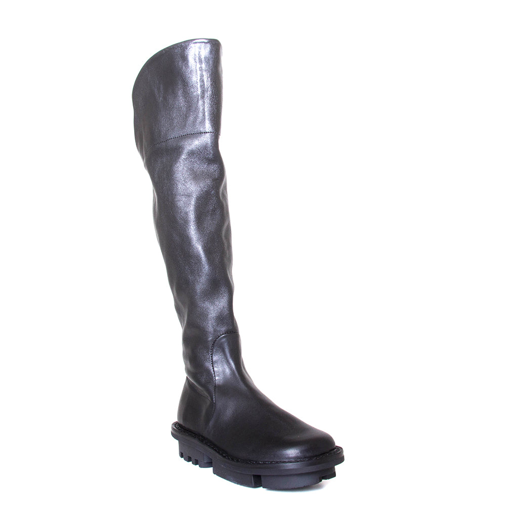 Trippen Add. Women's knee-high boot in black leather, 1-inch platform rubber sole. Made in Germany. Front view.