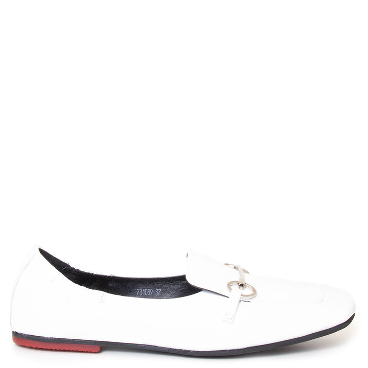 Kaho Women's Leather Slip-on Shoe