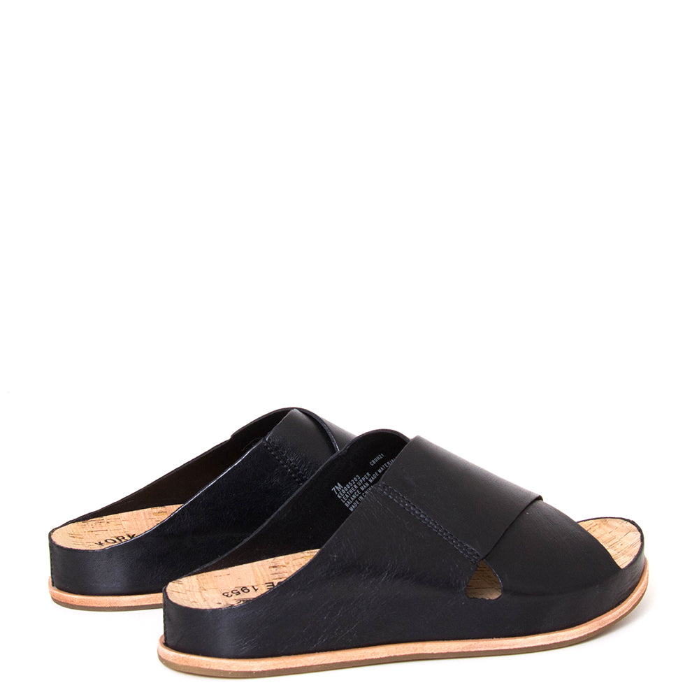 KorkEase Tutsi CrossBand. Women's slide sandal in black leather. Bulo